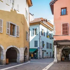 Le Veyrier - Small For 2 People In The Heart Of The Old Town , Annecy France