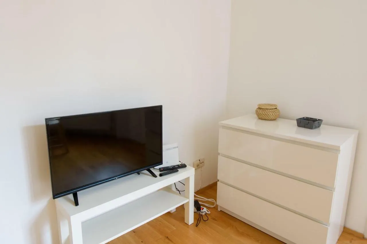 Central Living Apartment 1090 Wiedeń
