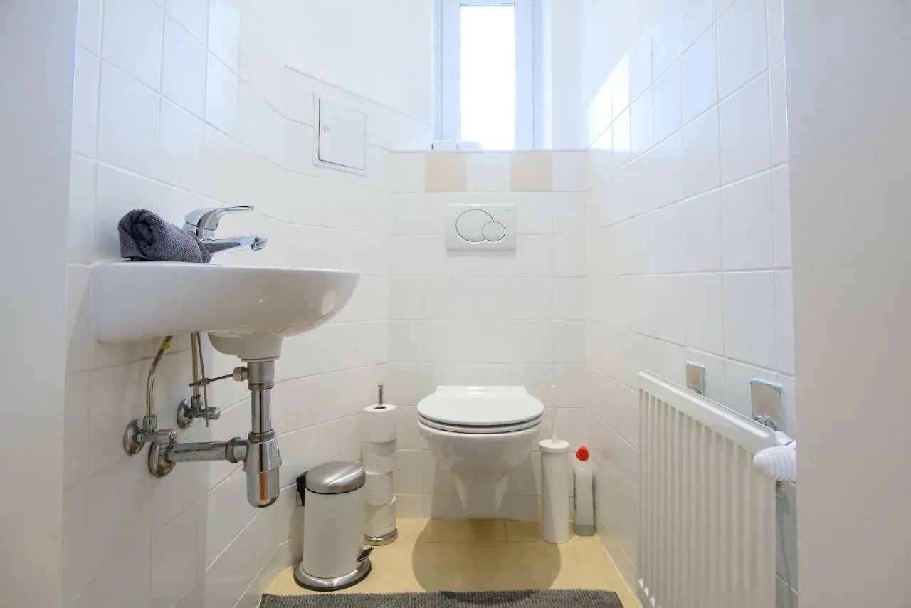 Central Living Apartment 1090 Wiedeń