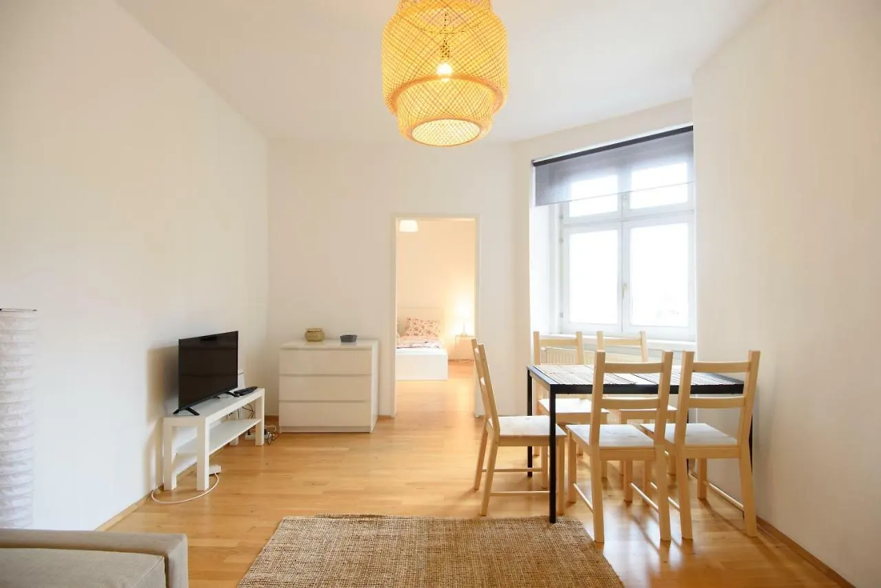 Central Living Apartment 1090 Wiedeń